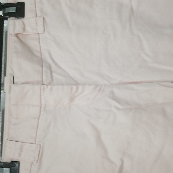 J.Crew Stretch Favorite Fit Powder Pink Capri Chino Shorts - Picture 2 of 9